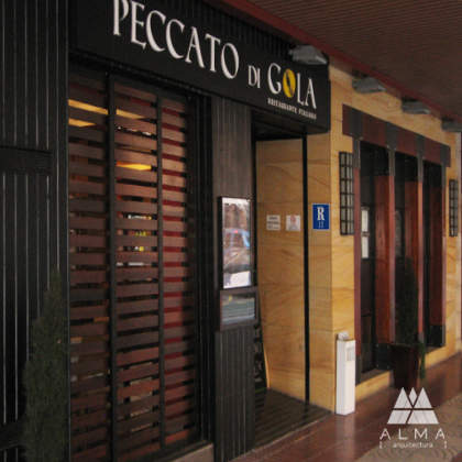 Vista de la fachada del Restaurante Pecato di Gola tras la reforma realizada.